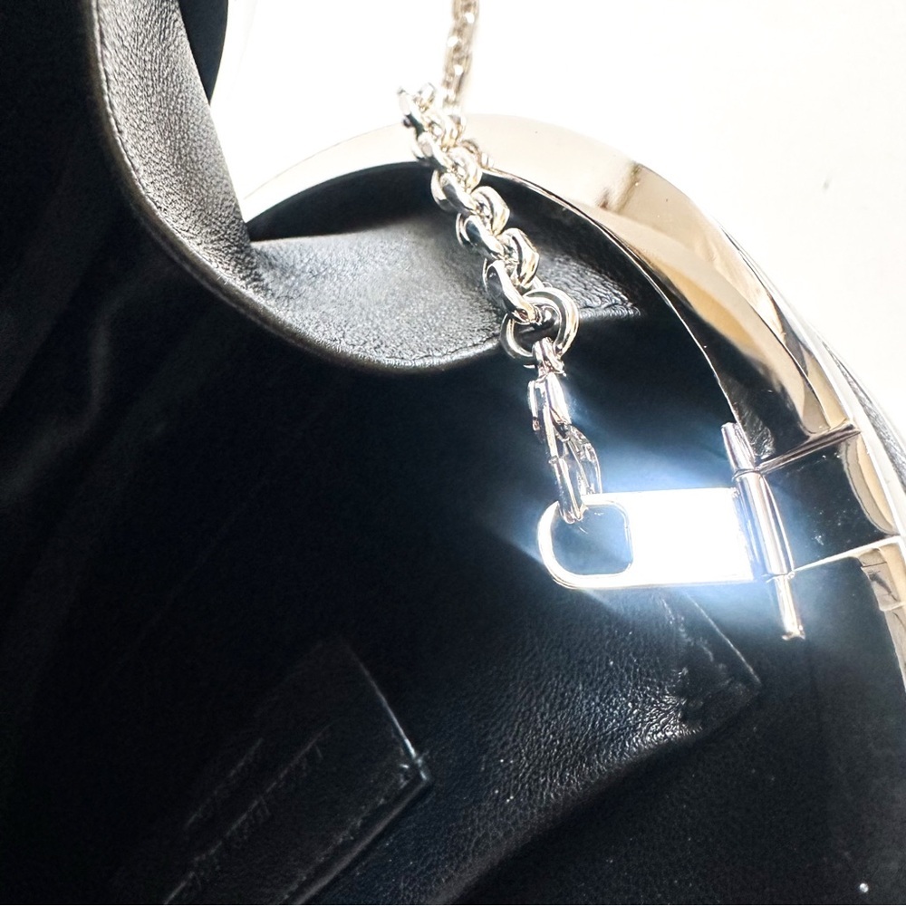 Alexander McQueen Embellished Clock Clutch w/ Chain Immaculate & with Box - Picture 13 of 15